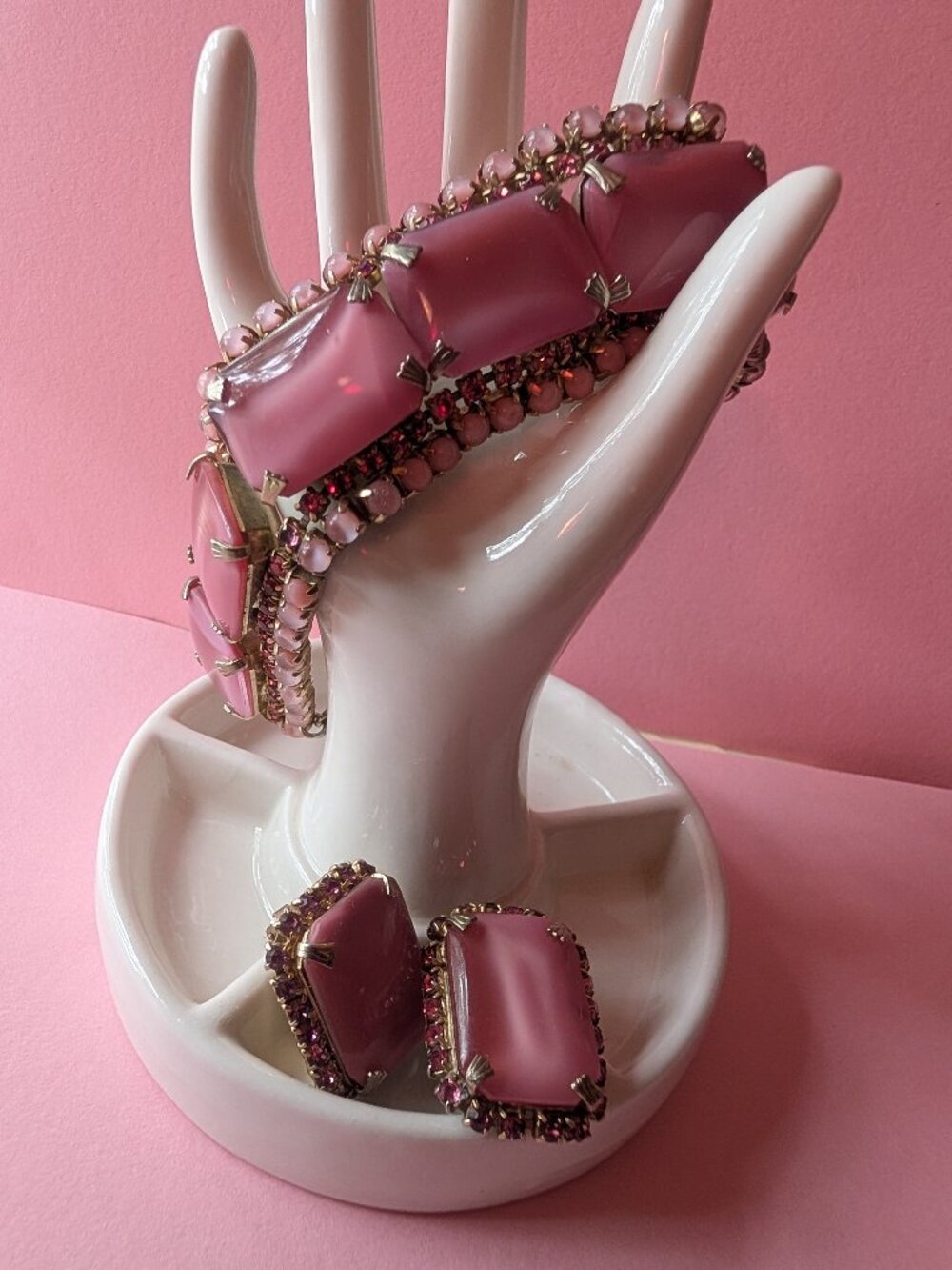 VINTAGE DEMI-PARURE PINK MOONSTONE CHUNKY BRACELET AND EARRINGS